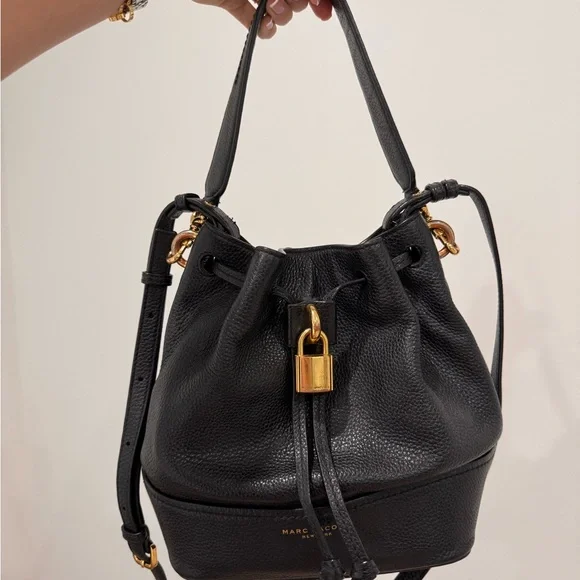 Marc Jacobs Lock That Bucket Bag - Picture 1 of 7